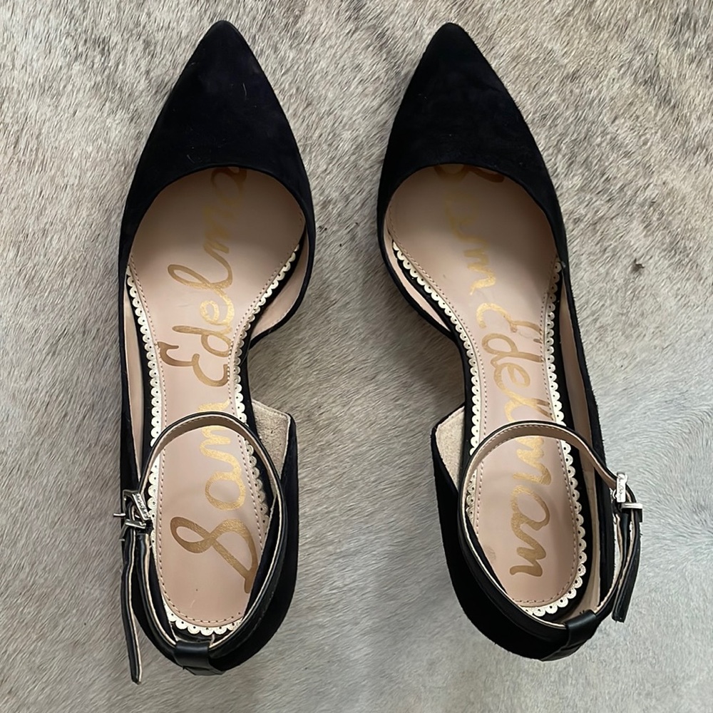 SAM EDELMAN black suede pumps